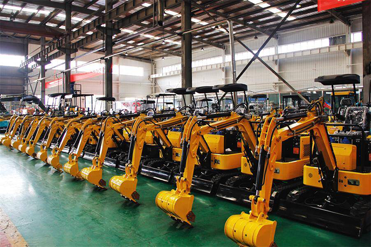 从工厂到全球市场：挖掘机生产商如何利用外贸网站获取国际客户