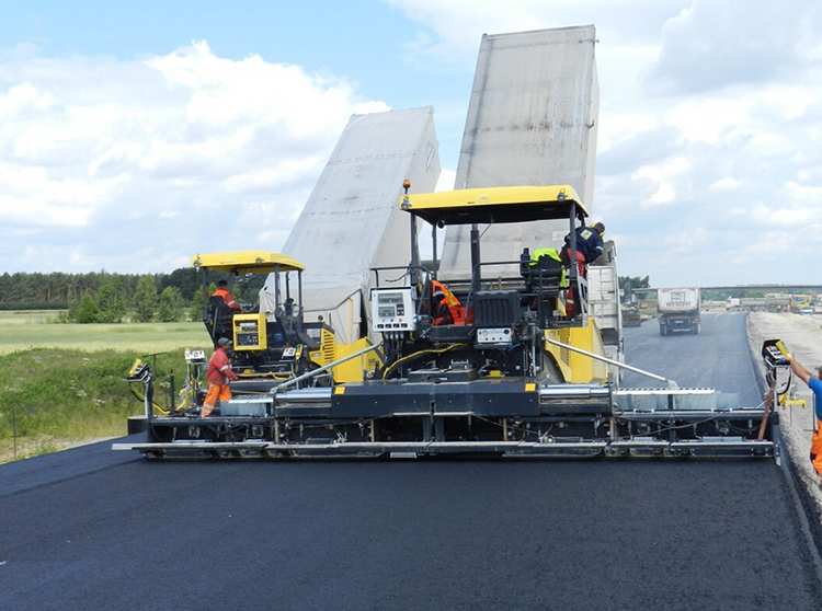提升沥青摊铺机外贸业绩的五大关键策略