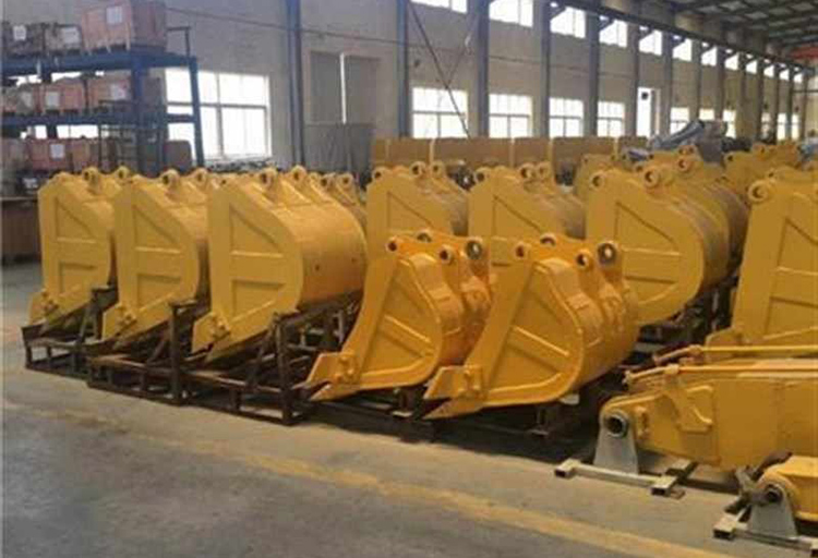  铲土机配件外贸单是怎么接的？从外贸网站到全球市场的完整指南